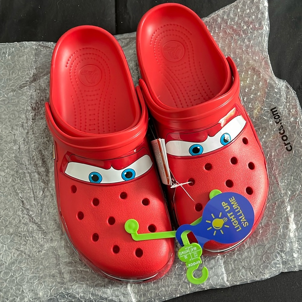 Lighting McQueen crocs